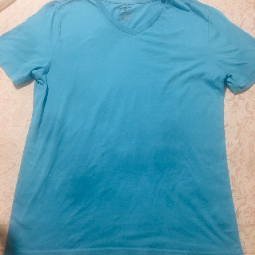 Tshirt - Picture 2 of 3